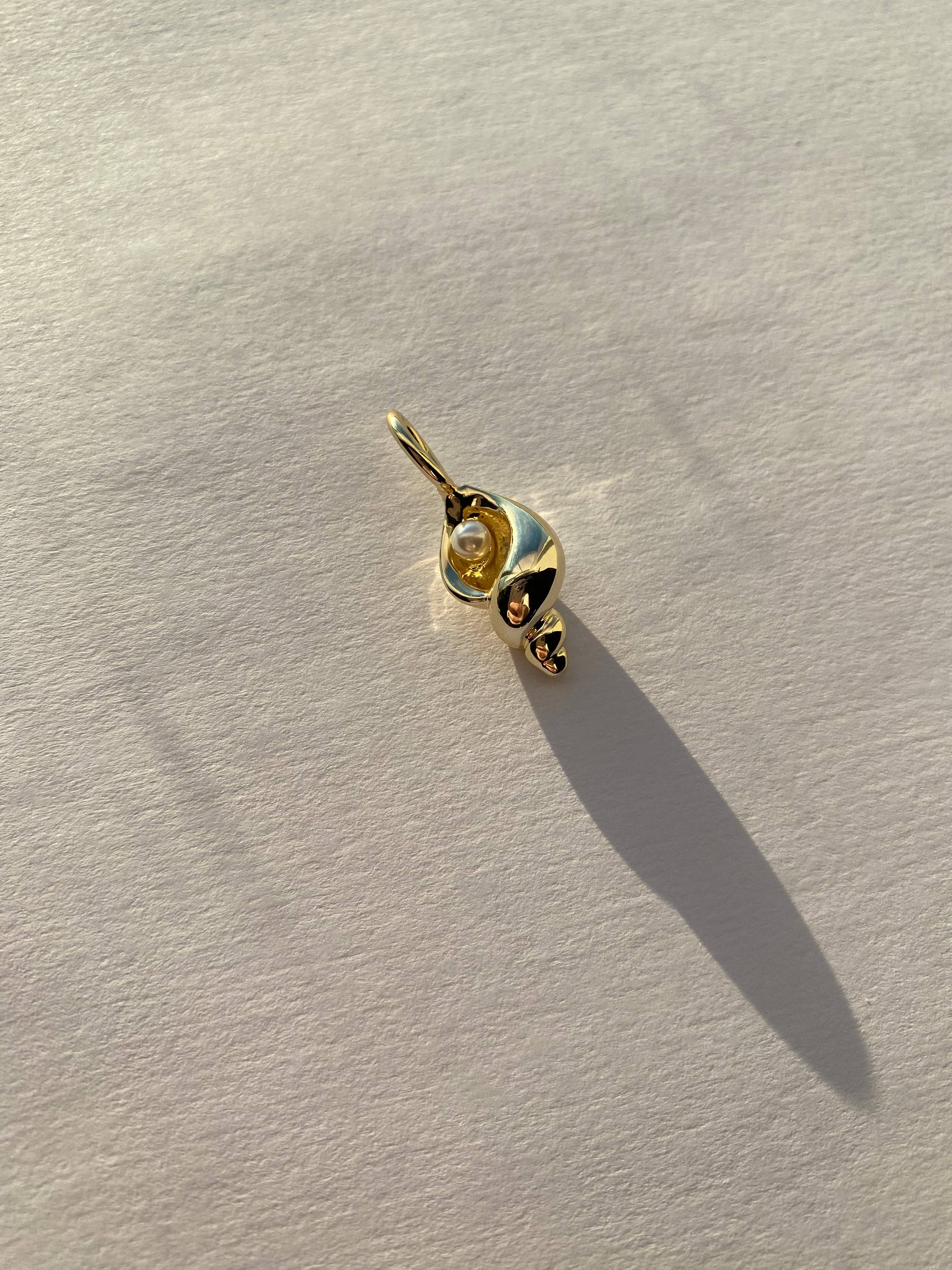 Hampton Shell and Pearl Charm