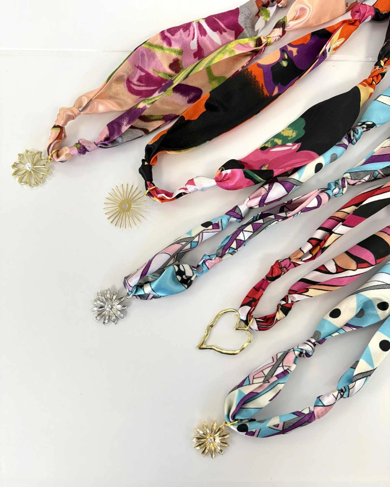 Scarf Necklace - Light Pink/Flower